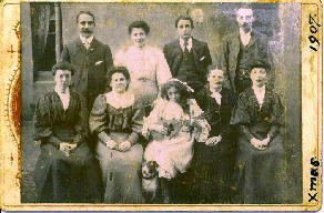 STEEL Brighton family group 1907.jpg